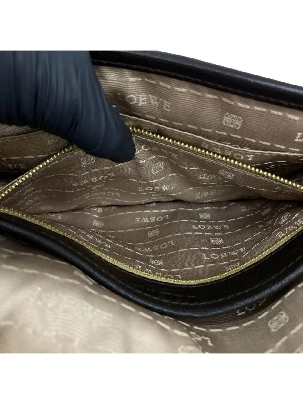 Loewe Vintage Logo Embossed Leather Shoulder Bag Pochette Crossbody Cross Brown